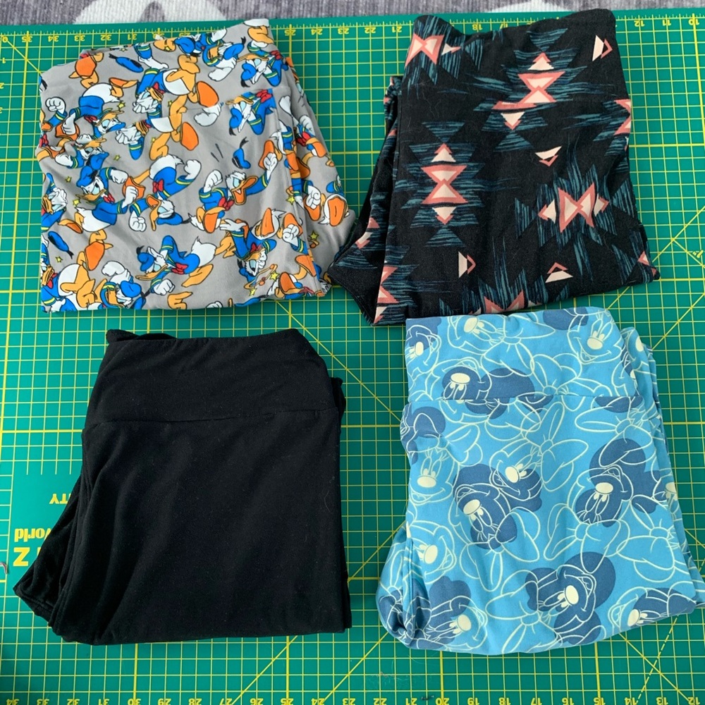 4 pairs of TC leggings in gently used condition